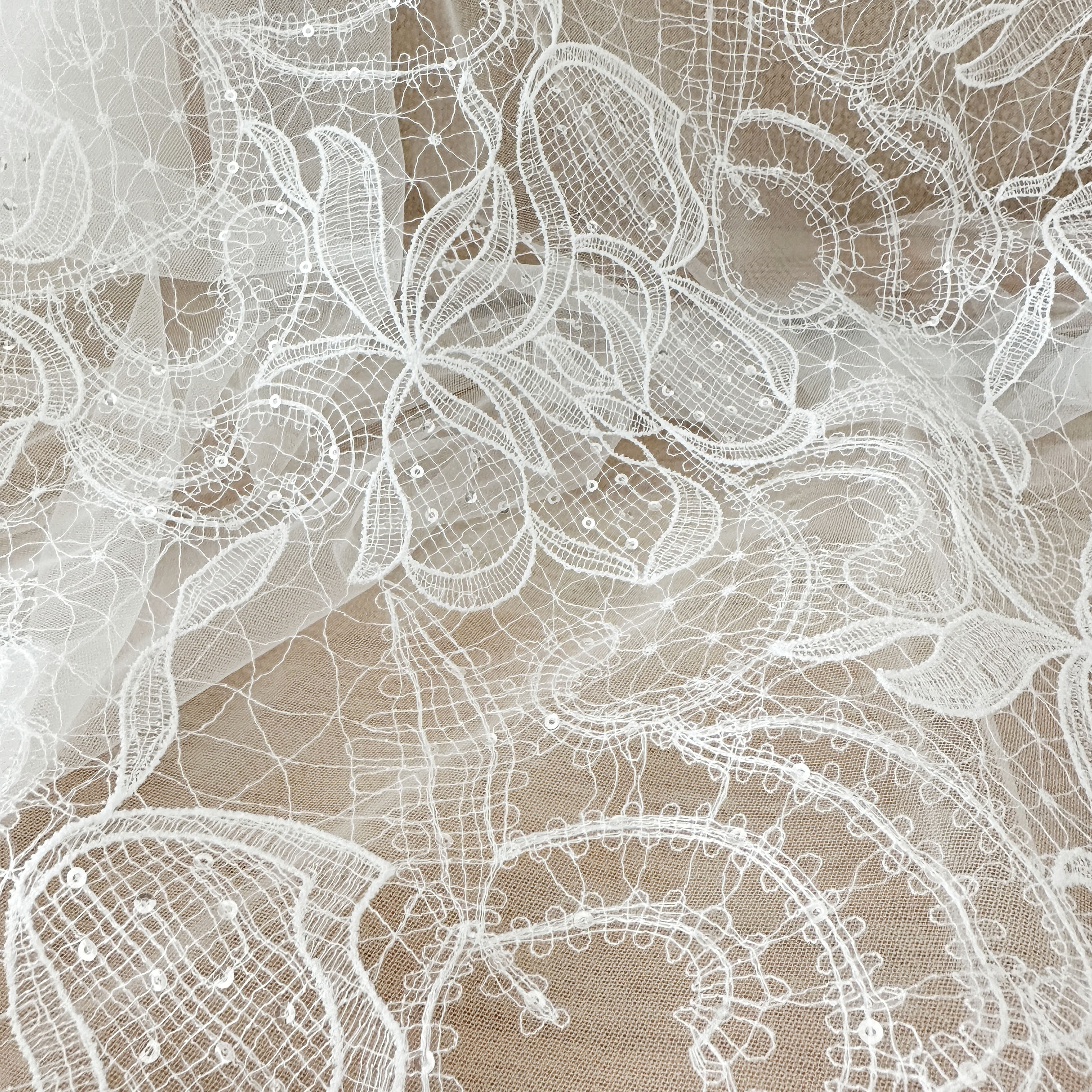1 Yard Ivory Exquisite Alencon - Crystal Mesh Fabric ulasan dan harga