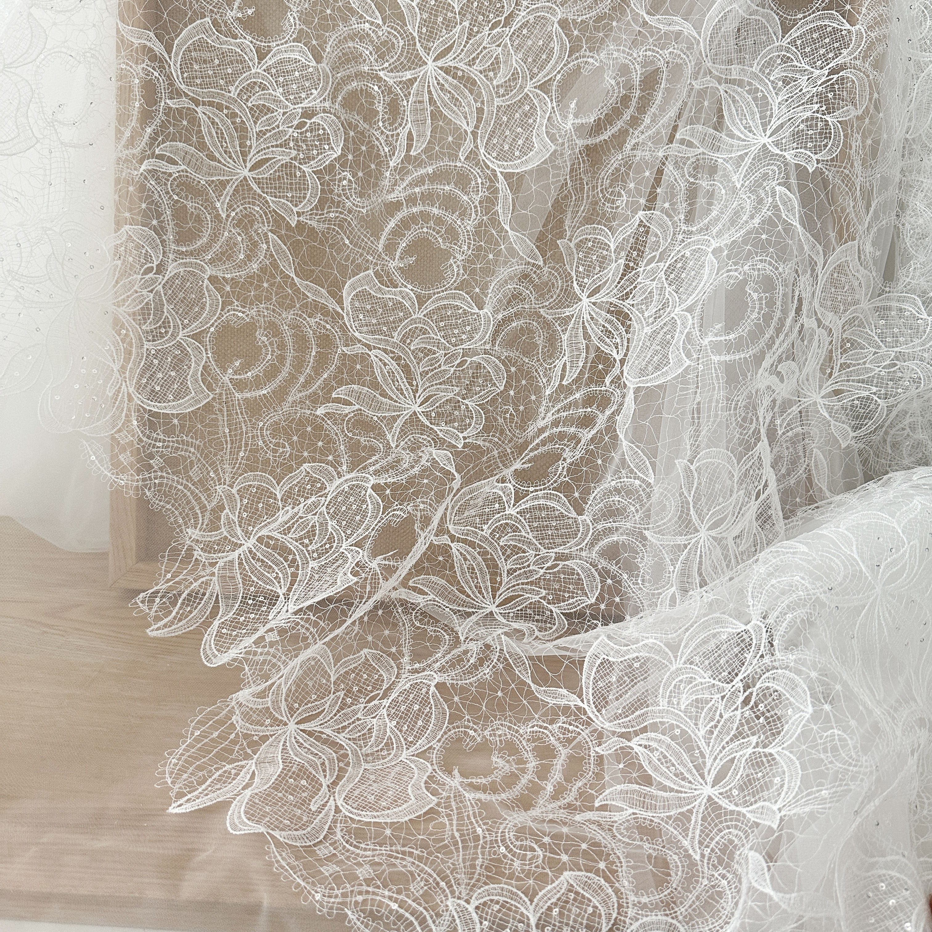 1 Yard Ivory Exquisite Alencon - Crystal Mesh Fabric ulasan dan harga