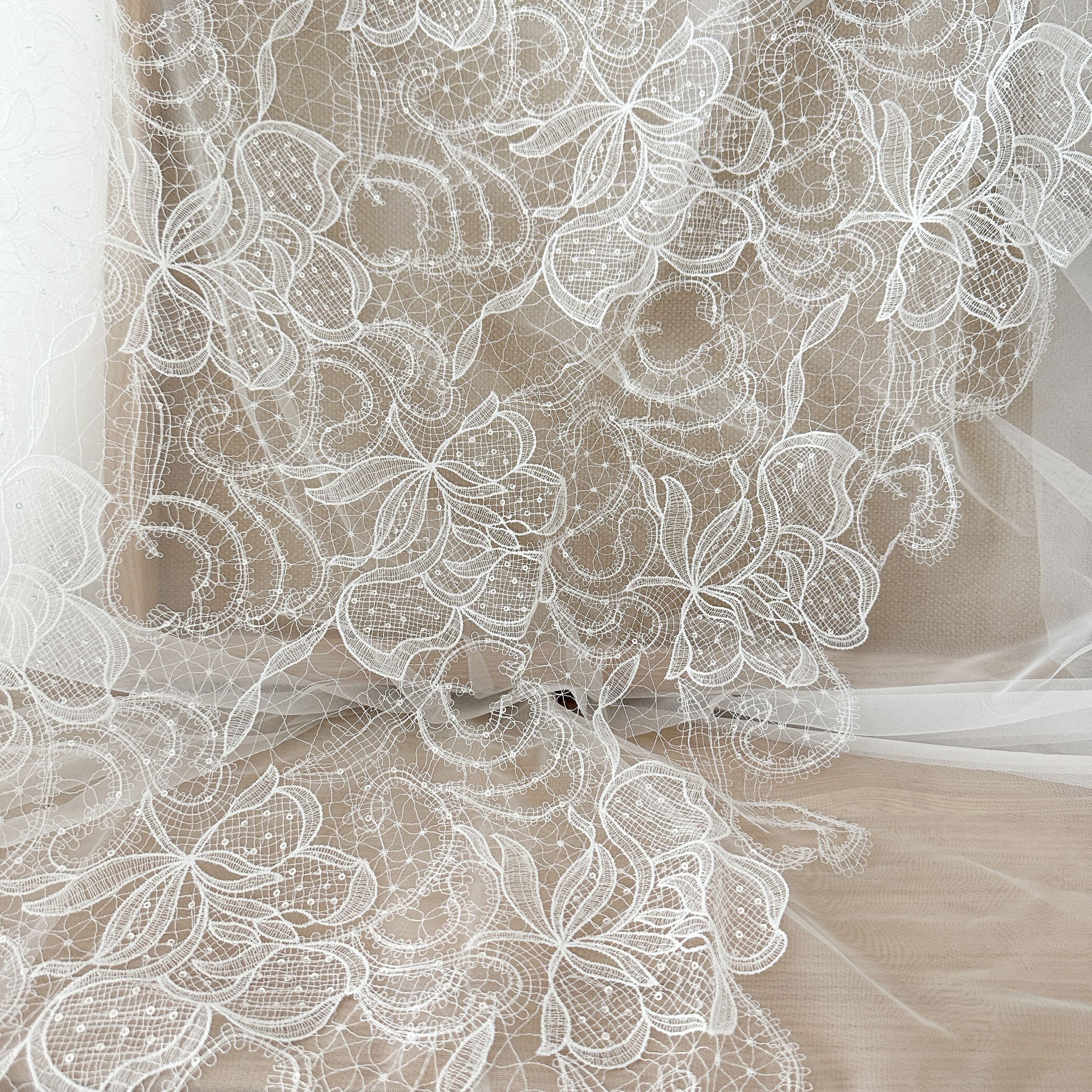 1 Yard Ivory Exquisite Alencon - Crystal Mesh Fabric ulasan dan harga